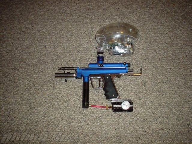 gun_002_small.jpg